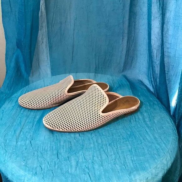 Frye Gwen Perforated Leather Flat Mules Size 7 - Picture 3 of 9